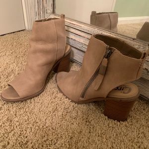 Circos Open Toe Heel